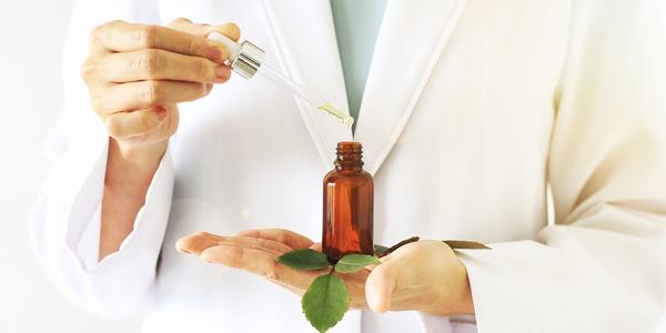 botanicalss and essential oil